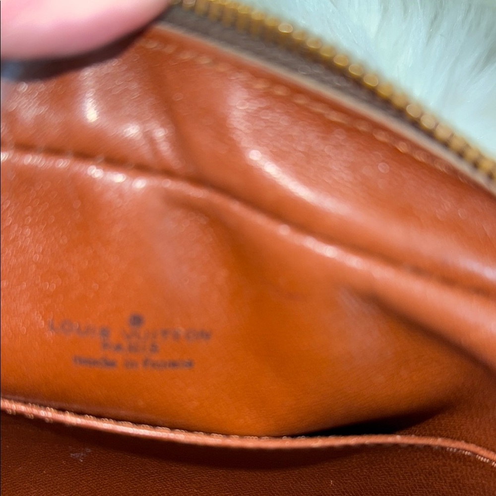 Louis Vuitton Brown Monogram Toiletry Bag with Gold Hardware - Picture 9 of 10